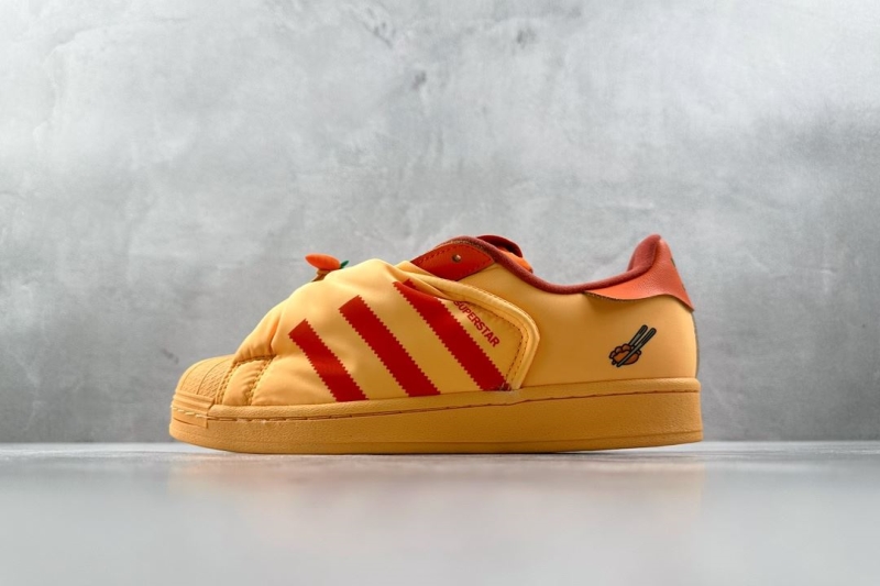 Adidas Sneakers